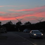 風車のシルエットが美しい夕焼け