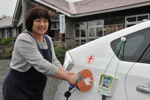 七時雨山荘の女将さんに充電していただいた